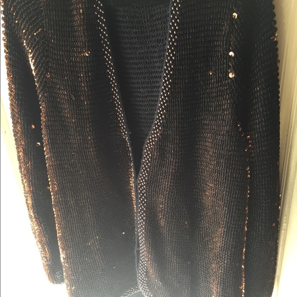 Sweater - Picture 9 of 10